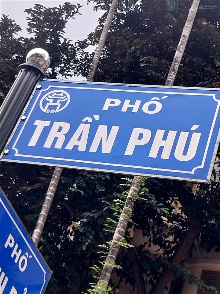 Bán nhà mặt phố tại đường trần phú, quận ba đình, dt 240m2, mt 10m, giá 350 tỷ. 0981 585 ***