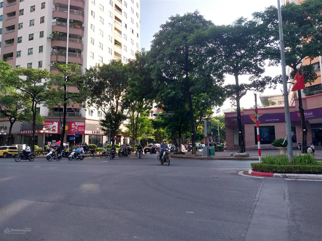 Bán căn hộ chung cư tại phố hoàng đạo thúy, 3pn 2wc, dt 104m2, giá 7.7 tỷ.  0981 585 ***