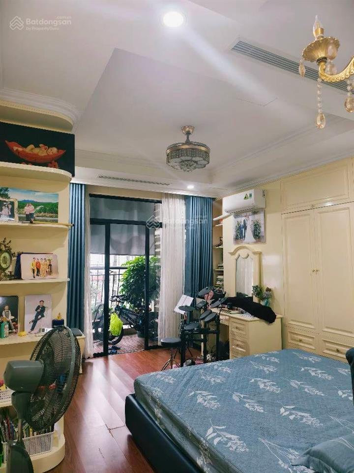 Bán căn hộ chung cư royal city nguyễn trãi thanh xuân, tầng cao, 3ngủ, 2wc, dt 104m2, giá 9.8 tỉ