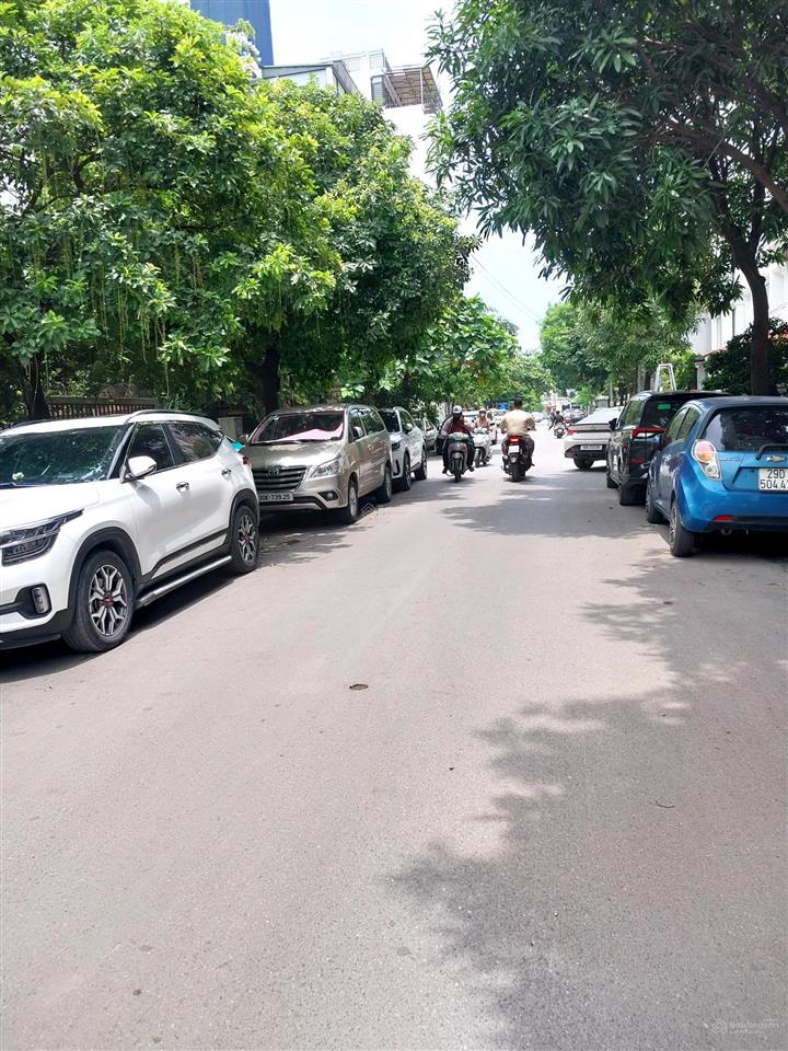 Bán biệt thự, liền kề khu đô thị mới hạ đình, 214 nguyễn xiển, căn góc, mt25m, dt200m2, 5t, giá77tỉ