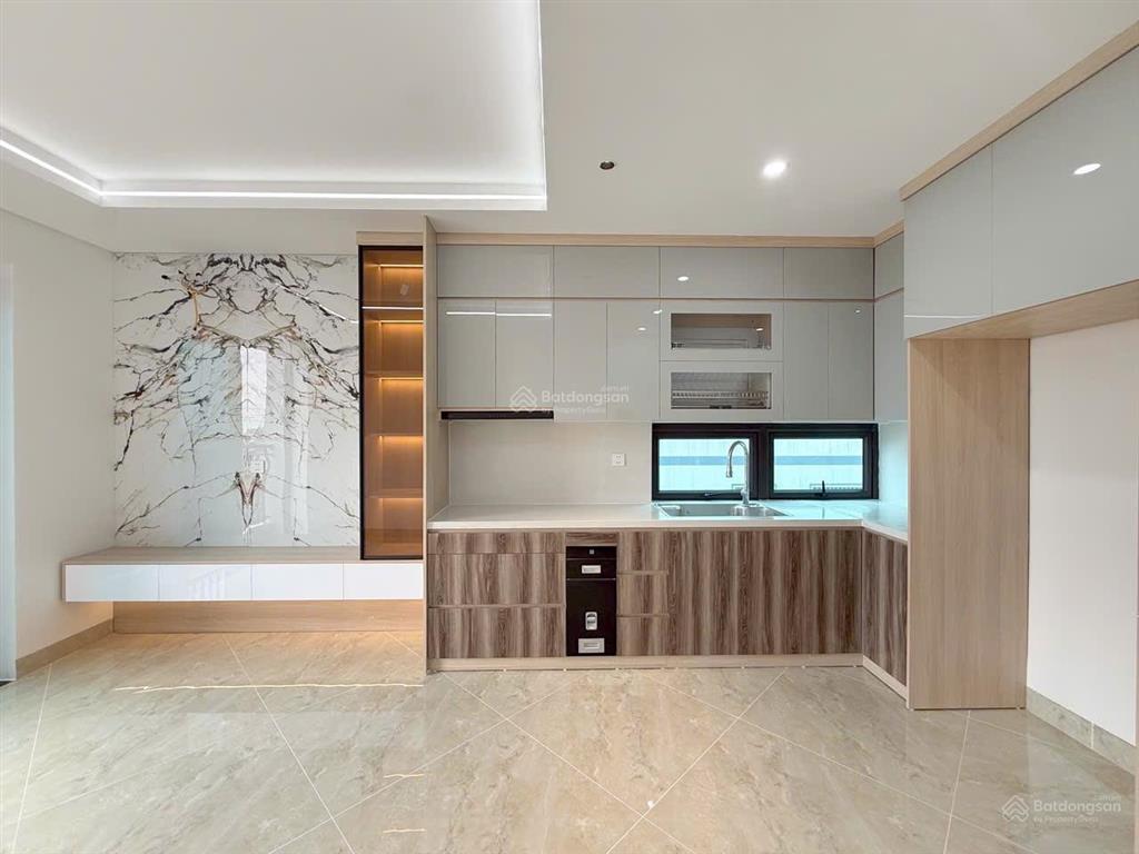 Bán 6 tầng thang máy, vân côn, sơn đồng đại lộ thăng long, 6tỷ, 38m2 pháp lý đầy đủ hướng đông
