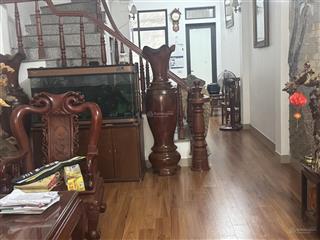 Chính chủ tôi muốn bán căn nhà 4 tầng phố hoa lâm việt hưng hà nội nhà tôi tự xây còn mới