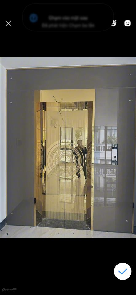 Bán căn nhà lô góc diện tích 62m2 x 5 tầng thang máy dân xây phun nội thất