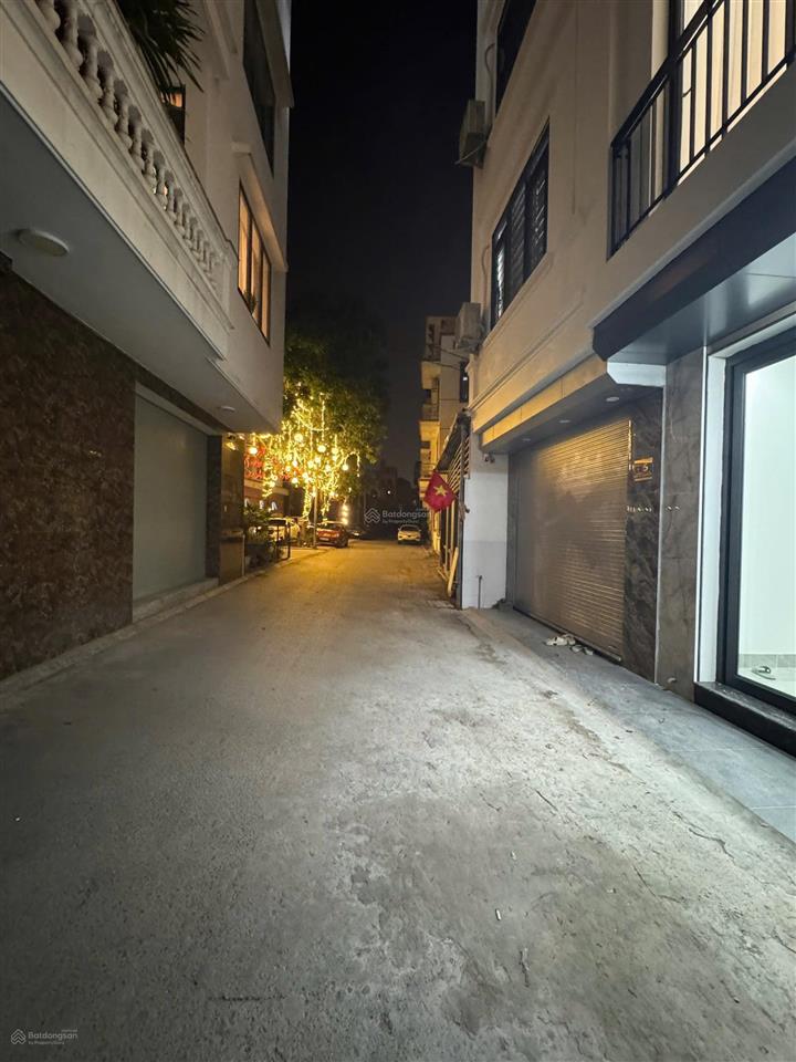 Cần bán gấp căn nhà 7 tầng vừa ở vừa kinh doanh, nhà thiết kế 7 tầng thang máy