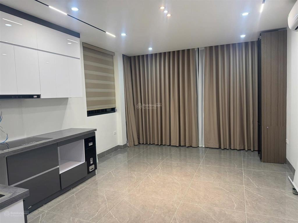 Chính chủ nhờ em bán căn nhà 7 tầng thang máy vừa ở vừa kinh doanh