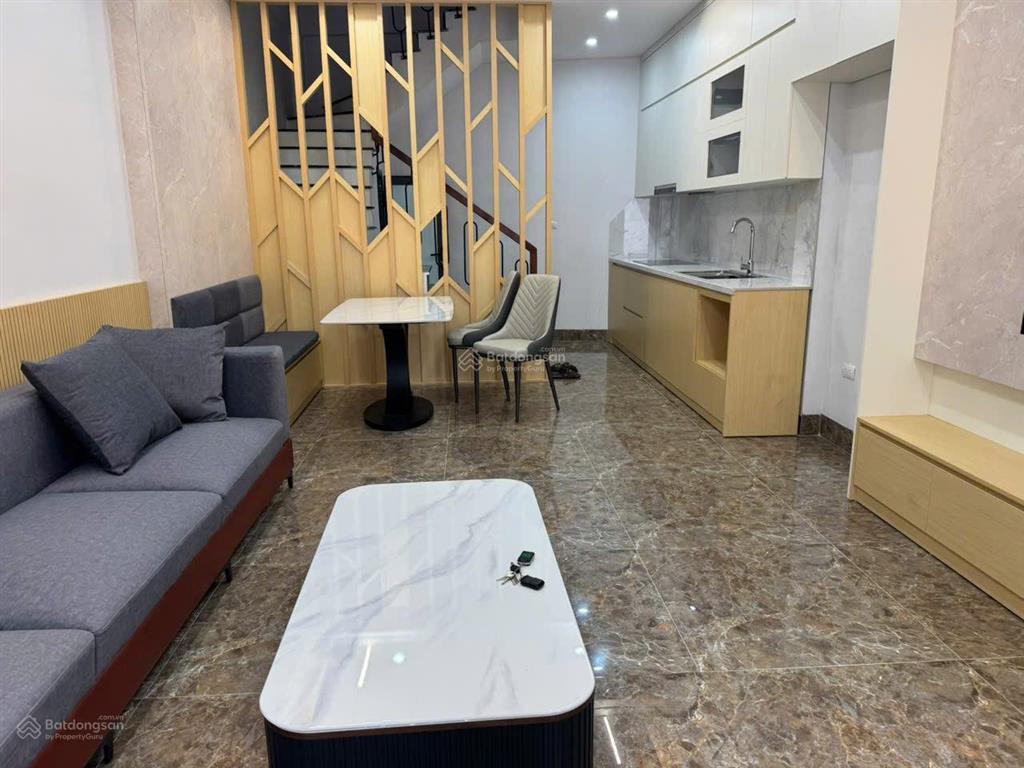 Bán căn nhà phố việt hưng trung tâm việt hưng nội thất đầy đủ giá hợp lý nhất khu vực