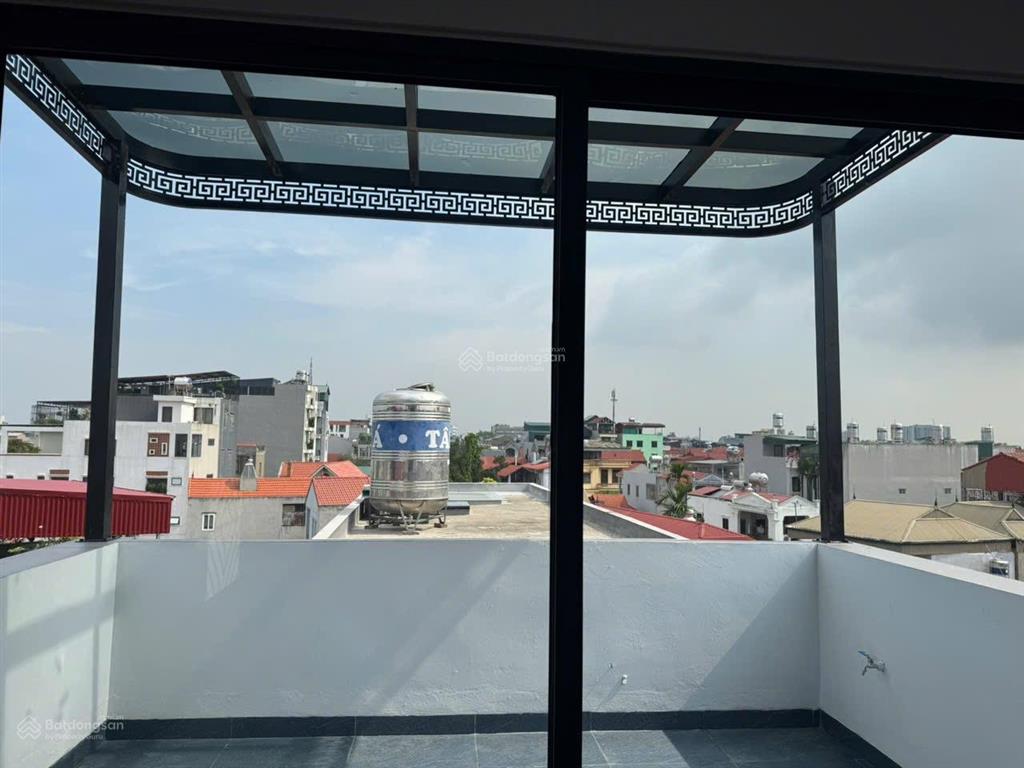 Bán căn nhà phố việt hưng trung tâm việt hưng nội thất đầy đủ giá hợp lý nhất khu vực