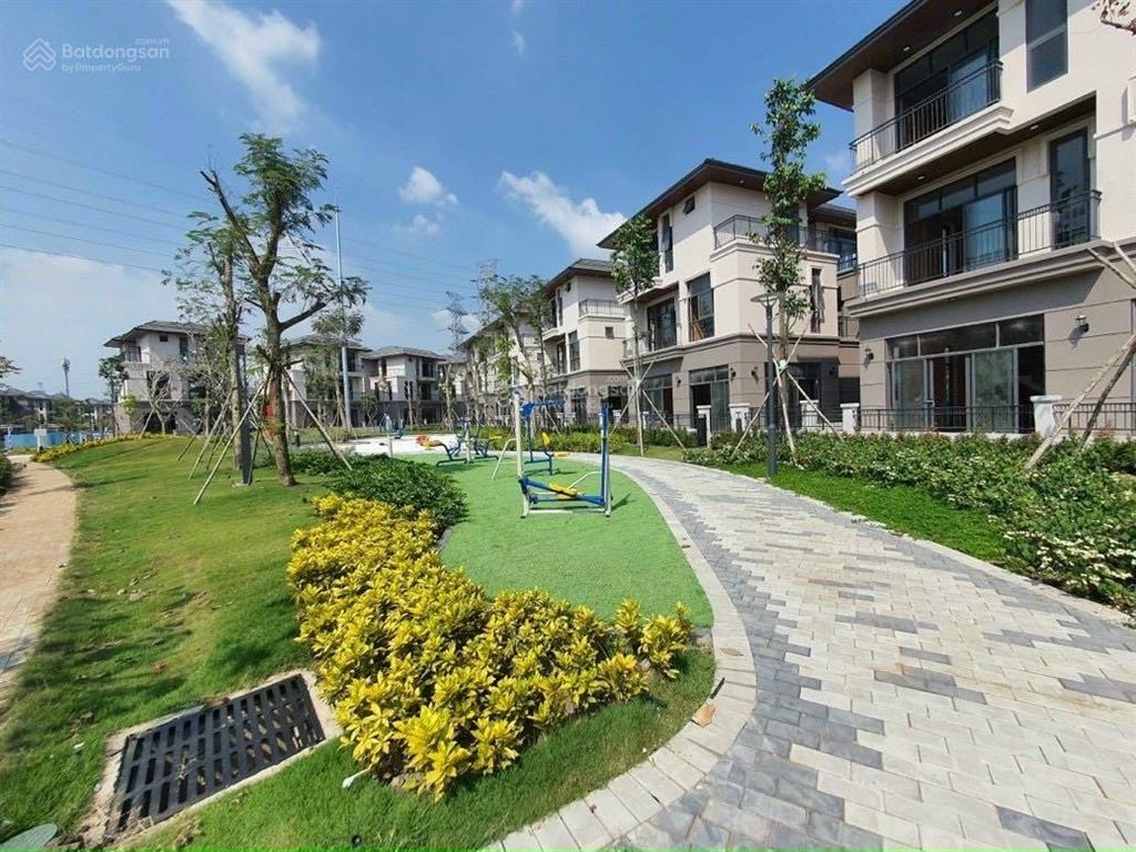 Hàng ngộp tôi chính chủ cần tiền bán gấp nhà phố  gs metro, trệt 3 lầu, dt 7x17m giá 17 tỷ,
