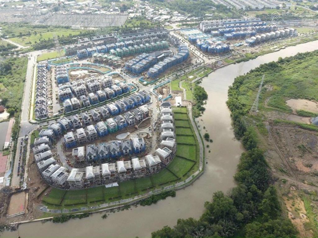 Tôi chính chủ bán gấp nhà phố 7x18m gs zeitgeist metro city mặt tiền nguyễn hữu thọ, đã có sổ