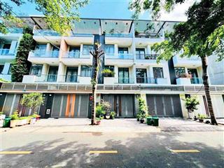 Tôi chính chủ định cư bán gấp nhà phố jamona city quận 7, dt 5 x 17m, trệt 3 lầu, full nội thất