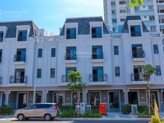 Tôi chính chủ bán gấp nhà nhố amelie full nội thất  hoàn thiện thô dt 6 x 20m giá 12 tỷ (miễn mg)