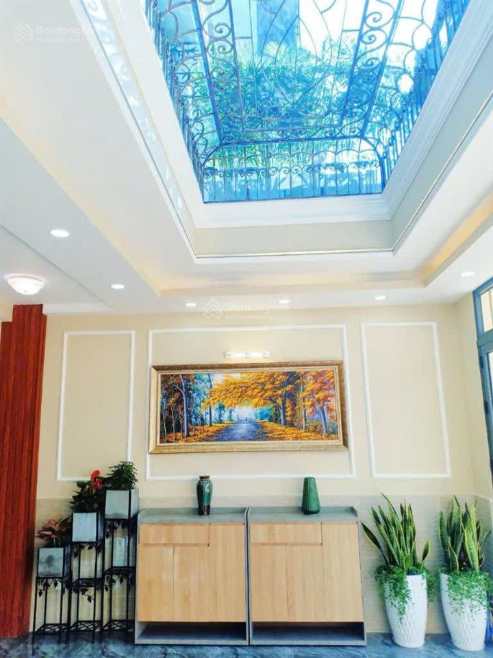 Định cư chính chủ bán gấp nhà phố kế công viên kdc nam long phú thuận q7, dt 6x16m iá 15 tỷ, có sổ