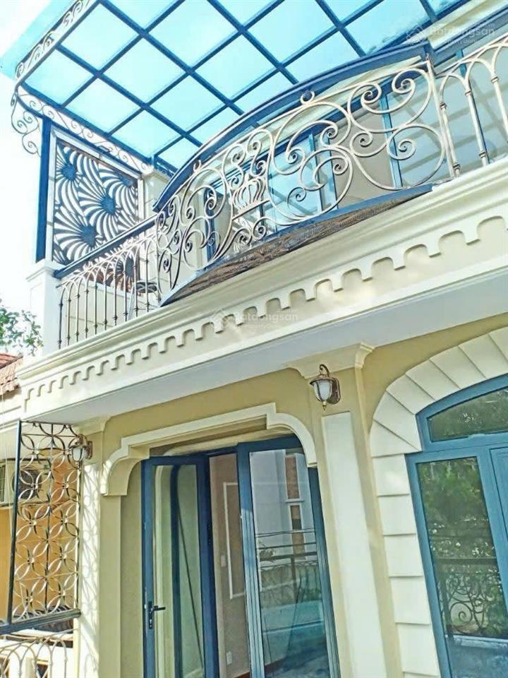 Định cư chính chủ bán gấp nhà phố kế công viên kdc nam long phú thuận q7, dt 6x16m iá 15 tỷ, có sổ