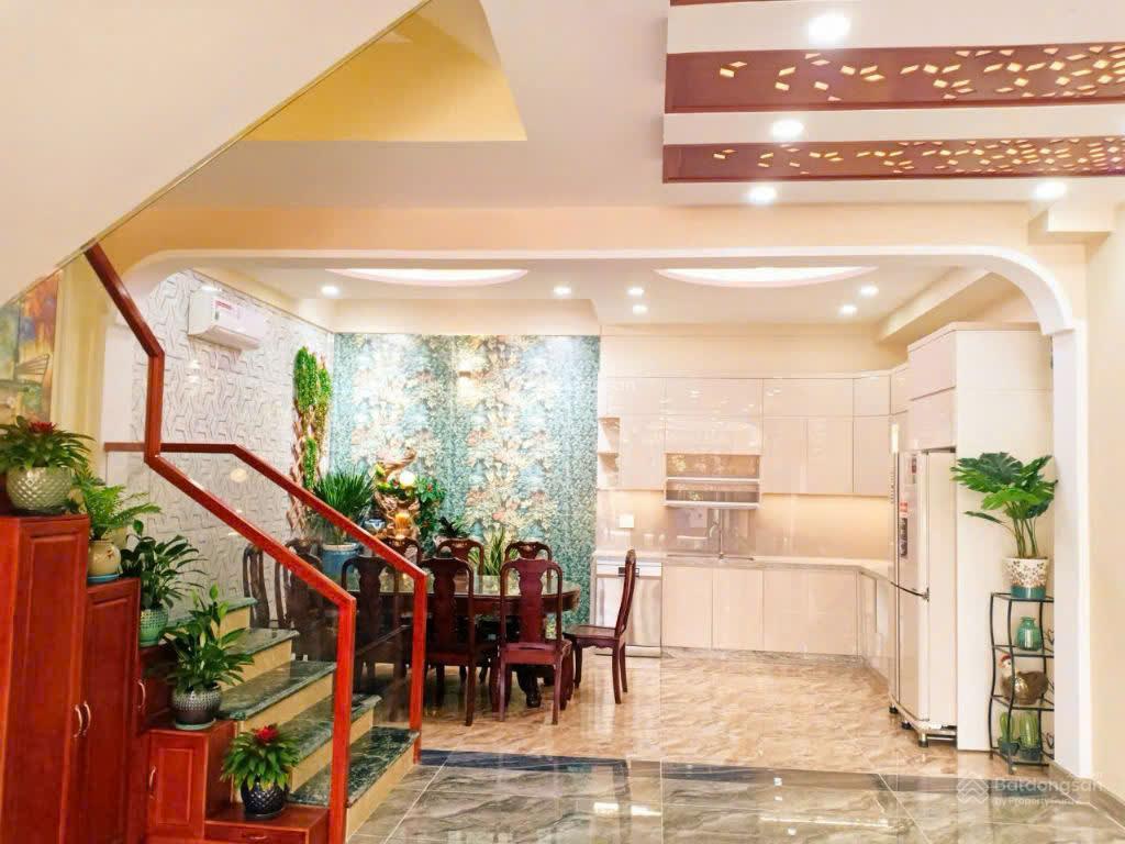 Định cư chính chủ bán gấp nhà phố kế công viên kdc nam long phú thuận q7, dt 6x16m iá 15 tỷ, có sổ