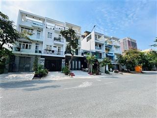 Chính chủ bán lô nhà phố đường đẹp dt 5x18m (90m2), sổ hồng  giá 10 tỷ, phú mỹ ven sông quận 7