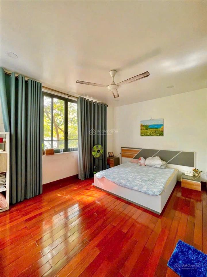 Chính chủ bán lô nhà phố đường đẹp dt 5x18m (90m2), sổ hồng  giá 10 tỷ, phú mỹ ven sông quận 7