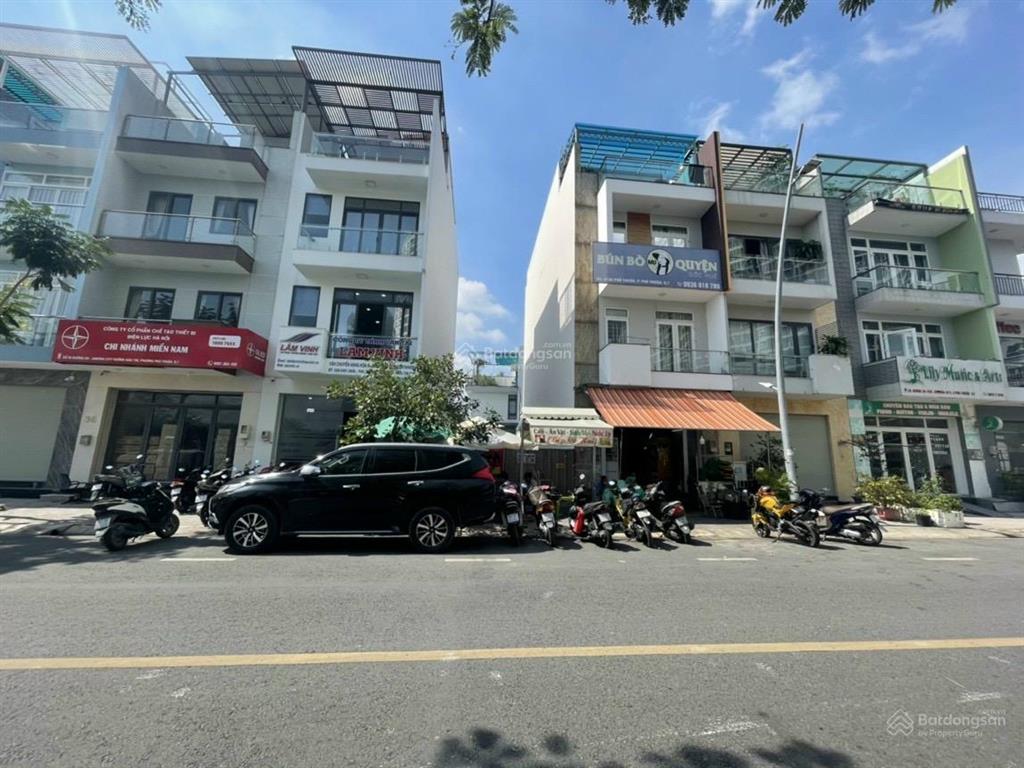 Bán gấp căn nhà phố kinh doanh đường d4  dt 5x21m 3 lầu  đường 20m dự án jamona city quận 7