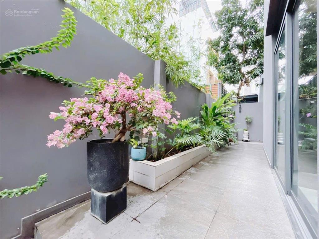 Bán gấp căn nhà phố kinh doanh đường d4  dt 5x21m 3 lầu  đường 20m dự án jamona city quận 7
