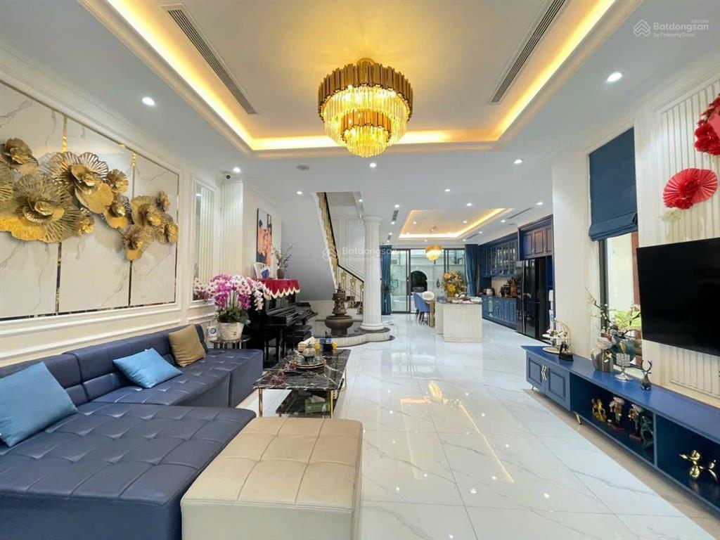 Hàng ngộp chính chủ bán mặt tiền nhà phố dt 6 x 22m (132m2)  giá 17 tỷ, phú mỹ vạn phát hưng q.7