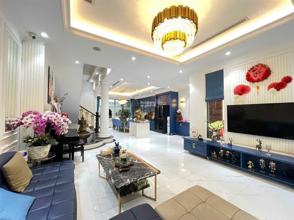 Hàng ngộp chính chủ bán mặt tiền nhà phố dt 6 x 22m (132m2)  giá 17 tỷ, phú mỹ vạn phát hưng q.7