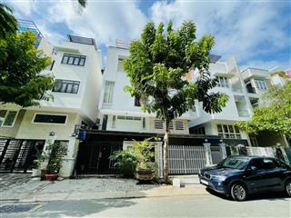 Hàng ngộp chính chủ bán gấp nhà phố dt 6 x 21m (126m2)  giá 19 tỷ, phú mỹ vạn phát hưng q.7