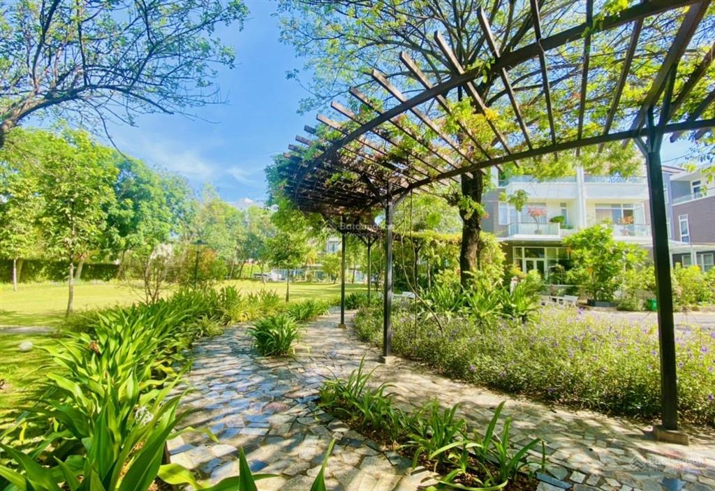 Chính chủ kẹt tiền bán gấp biệt thự chính chủ jamona golden silk quận 7  dt 7,4x18m giá 19 tỷ