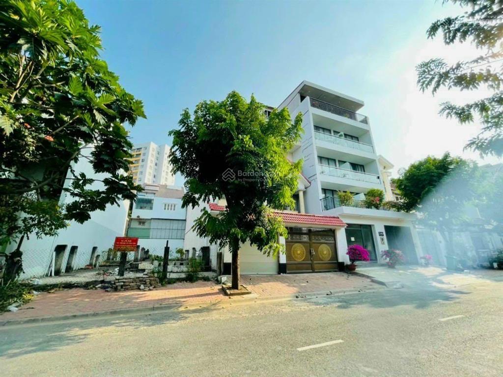 Chính chủ nhà phố mặt tiền trần trọng cung dt 5x25m, giá 28 tỷ, hđ thuê 50 triệu, rõ ràng giá thật