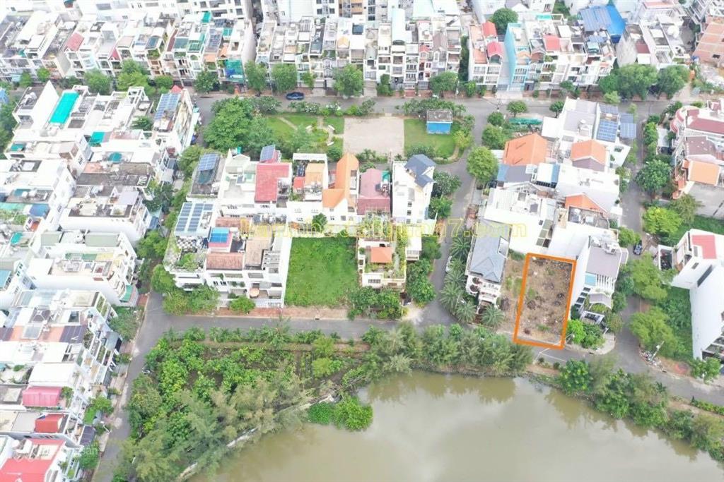 Tôi chính chủ bán đất biệt thự view sông nam long phú thuận q. 7, dt 8 x 20m giá 18 tỷ, sổ hồng