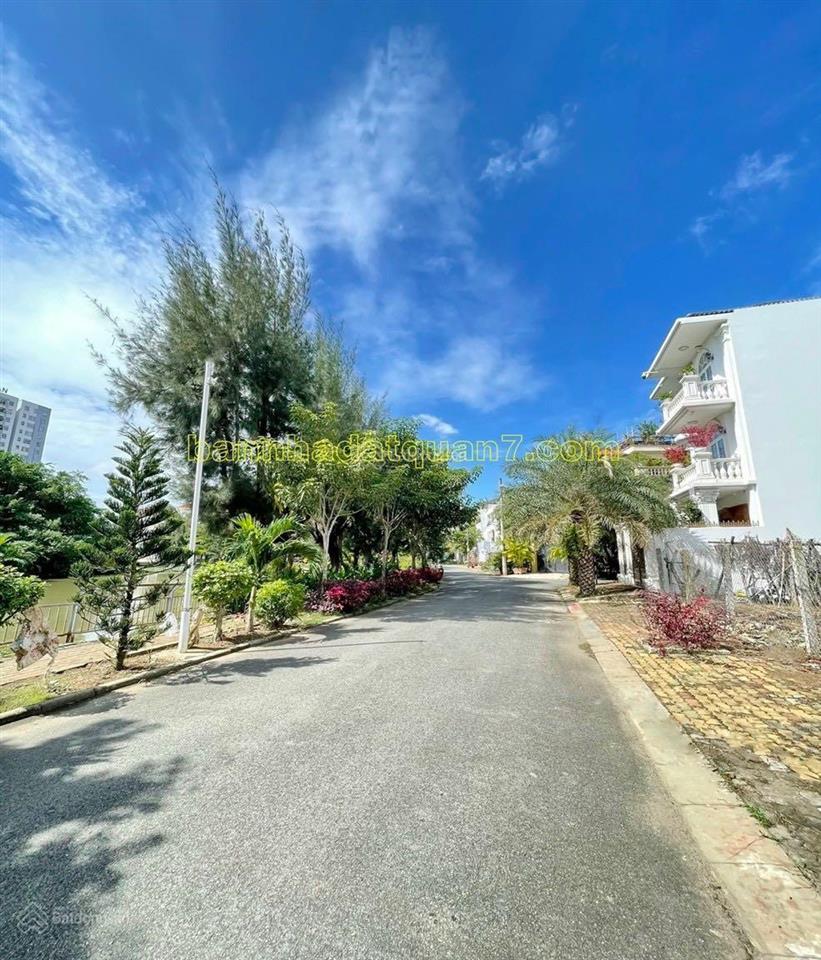Tôi chính chủ bán đất biệt thự view sông nam long phú thuận q. 7, dt 8 x 20m giá 18 tỷ, sổ hồng