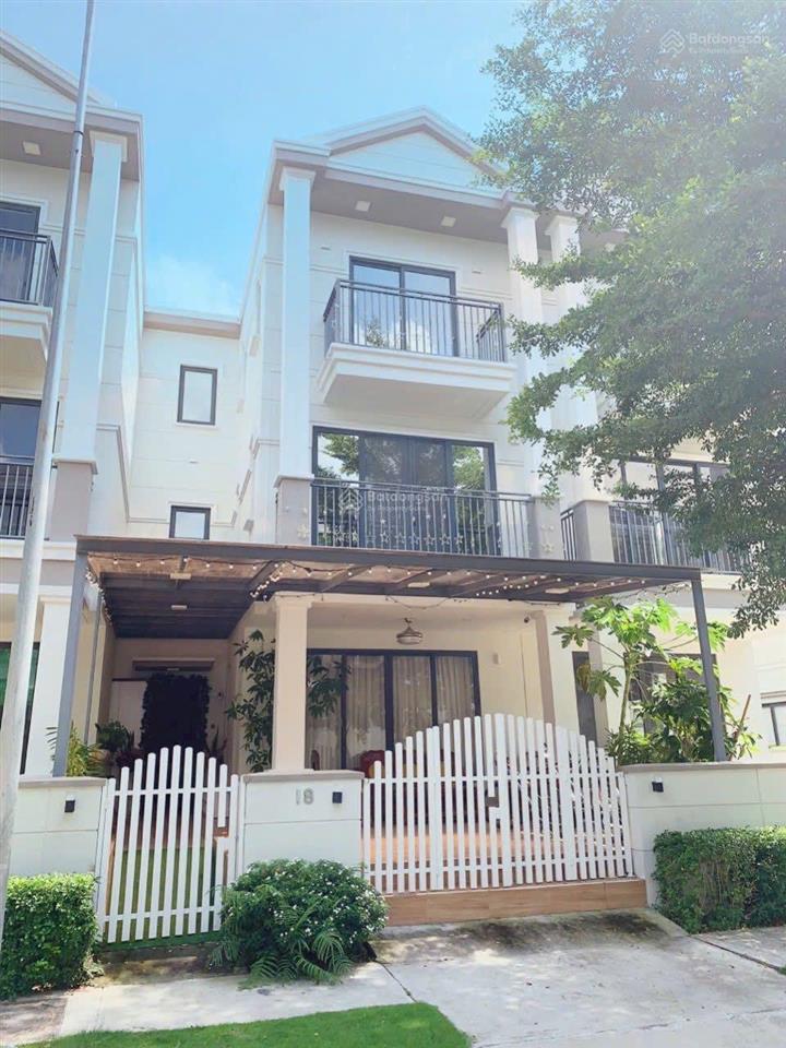 Tôi chính chủ bán gấp biệt thự nine south, hoàn thiện (full nội thất)  hoàn thiện thô giá 16 tỷ