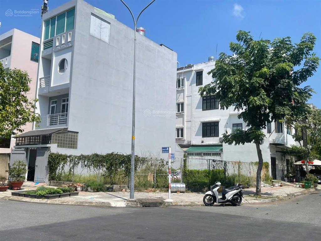 Chính chủ bán gấp lô biệt thự mặt tiền sadeco ven sông q7, dt 7x18m (126m) giá 19 tỷ, sổ hồng