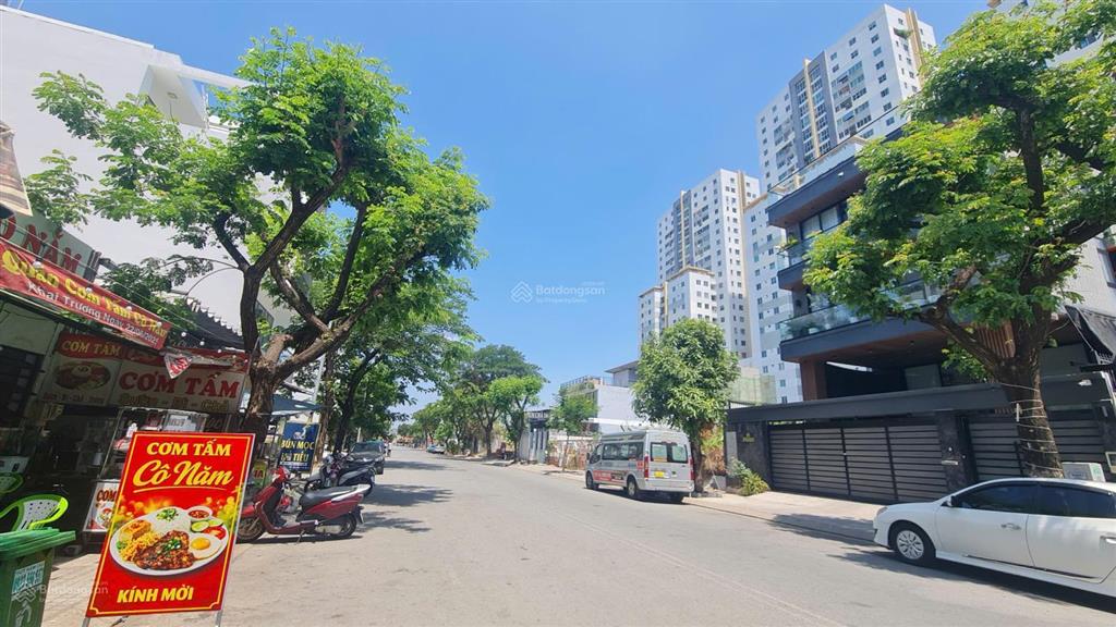 Chính chủ bán biệt thự kdc ven sông phú mỹ đẹp đường lớn 20m, full nội thất cao cấp, sổ hồng riêng