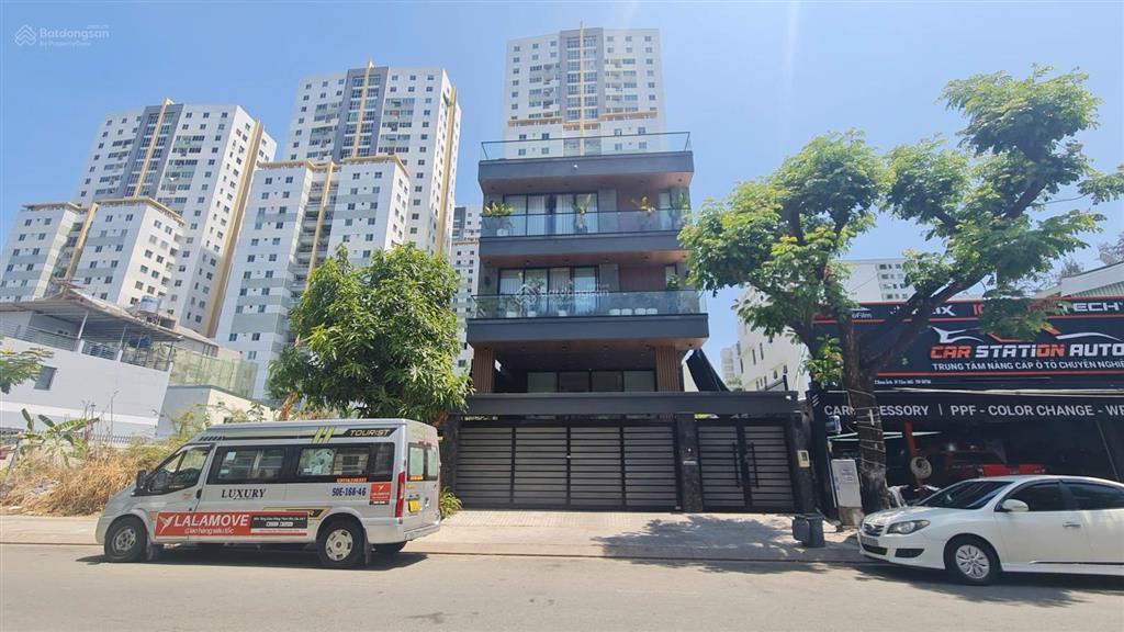 Chính chủ bán biệt thự kdc ven sông phú mỹ đẹp đường lớn 20m, full nội thất cao cấp, sổ hồng riêng