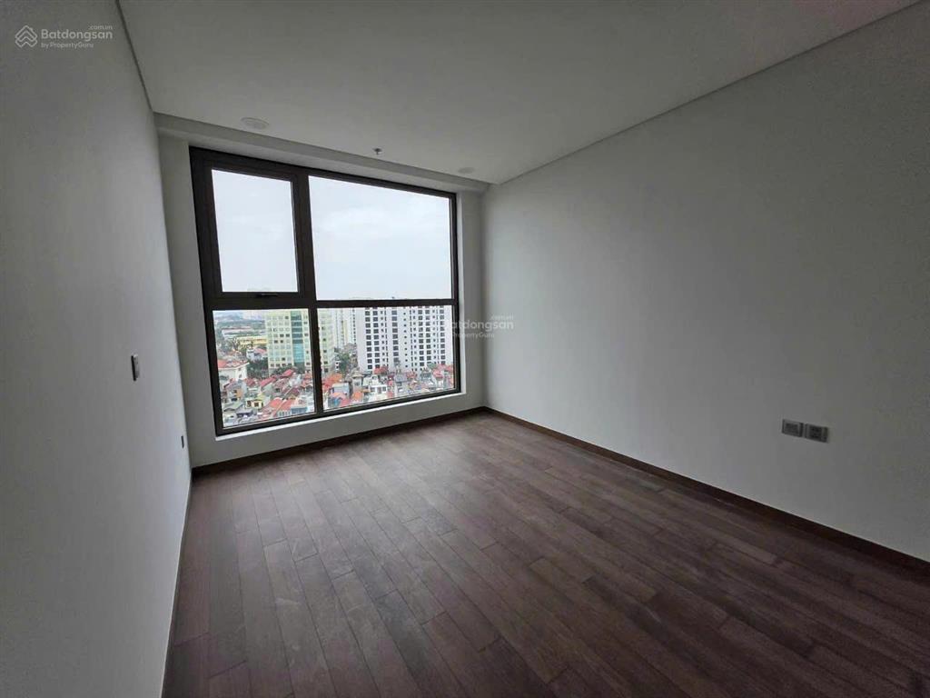 Bán gấp căn 120m tầng cao tòa k5 nhận nhà ở ngay, giá tốt