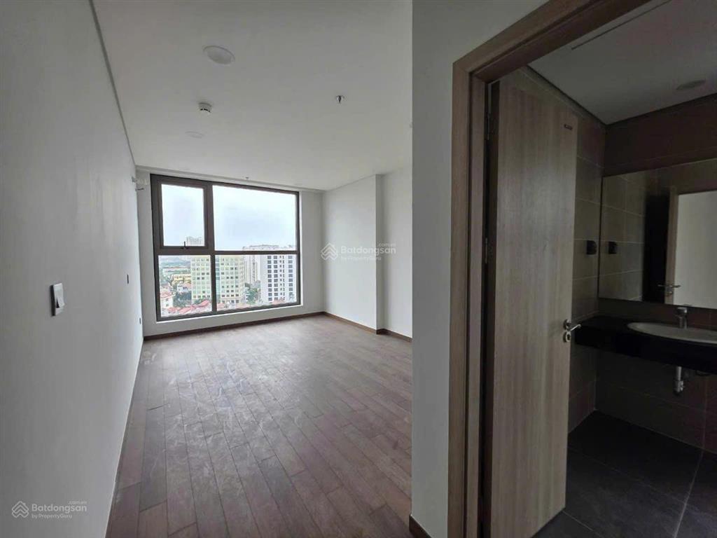 Bán gấp căn 120m tầng cao tòa k5 nhận nhà ở ngay, giá tốt
