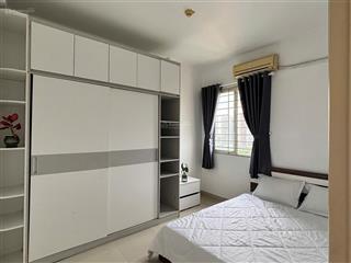 Cho thuê cc bình khánh, 2pn, căn góc 66m2, lầu cao, 3 mặt thoáng, view mai chí thọ