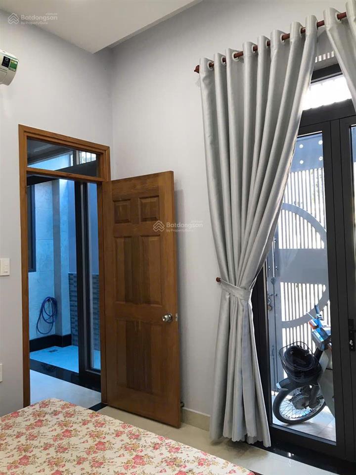 Bán gấp nhà mới 2 mặt hẻm song hành ql22 & ql22  có sẵn hợp đồng thuê 15tr/tháng