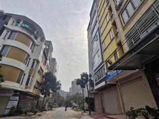 Bán nhà vạn phúc hà đông.
diện tích 77m mt 5.5m 7 tầng thang máy thông sàn
vị trí làm văn phòn