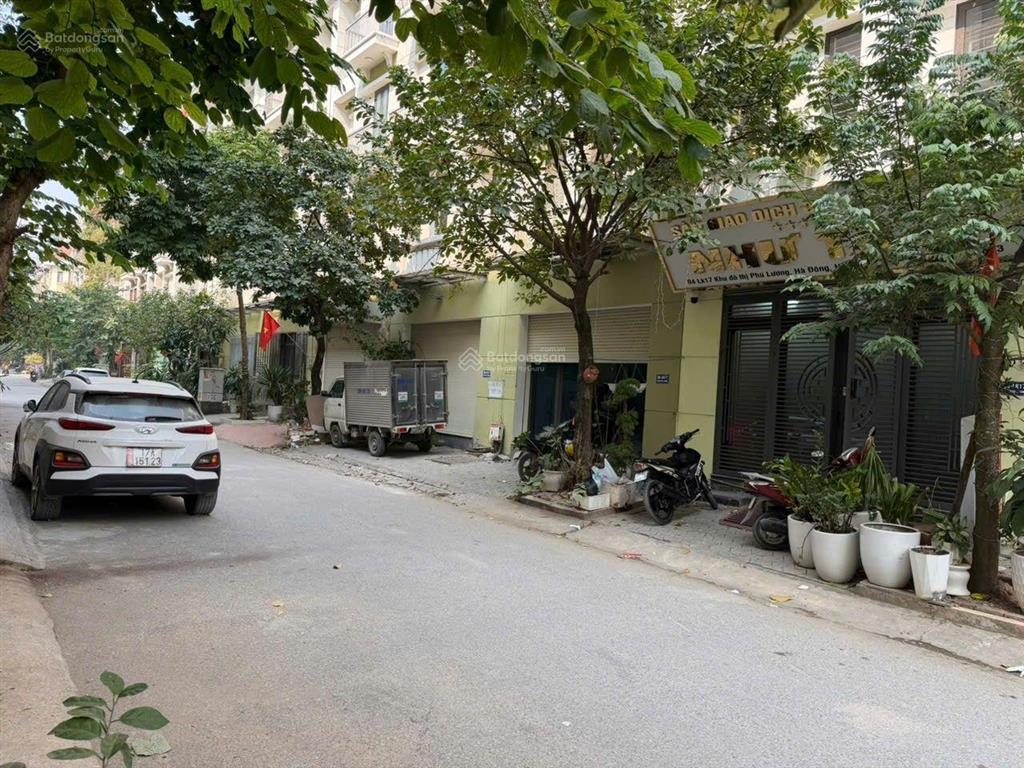 Tìm khách cho mảnh đất ngay công viên 365
đường 2 ô tô tránh ô tô vào nhà.
giá hơn 11 tỷ.