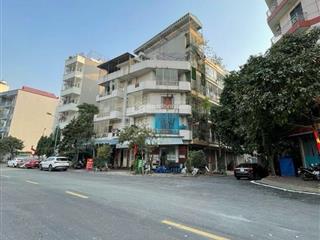 Phân lô mỗ lao ô tô tránh
diện tích 50m. giá nhỉnh 12 tỷ.
sẵn sổ.
 em trang 0946 863 ***