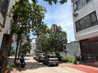 Cần tiền bán gấp lô dịch vụ 20ab dương nội diện tích 50m mặt tiền 4m pháp lý chuẩn,