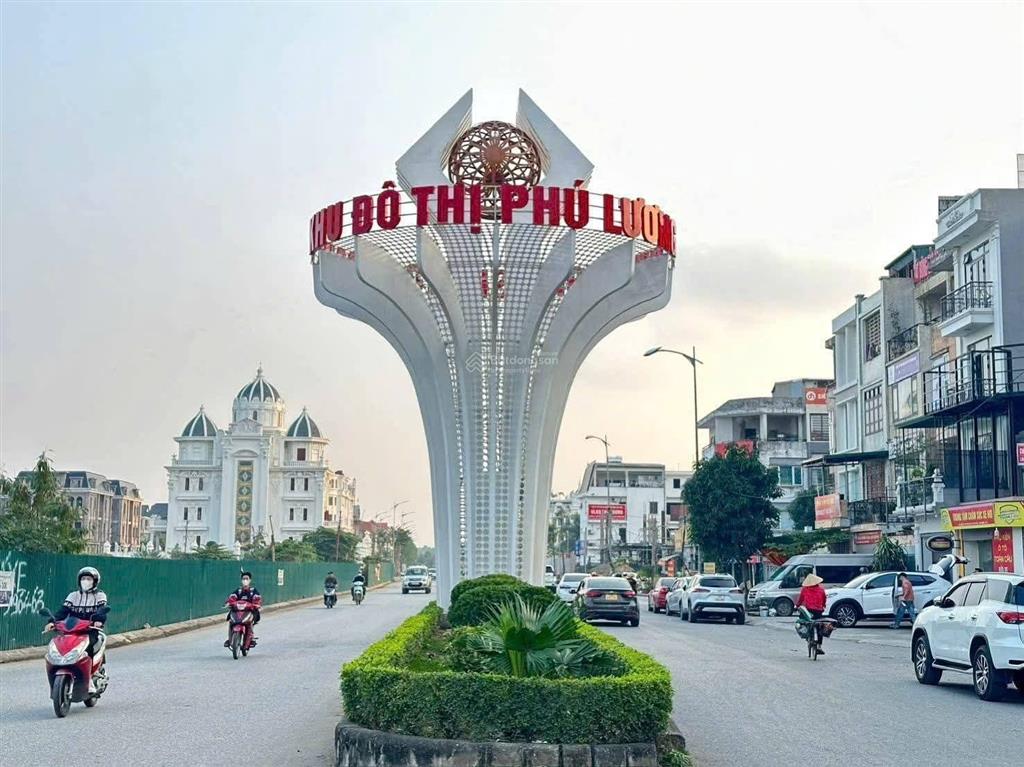 Bán gấp liền kề phú lương hà đông diện tích 90m mặt tiền 7,2m vuông đẹp. 0946 863 ***