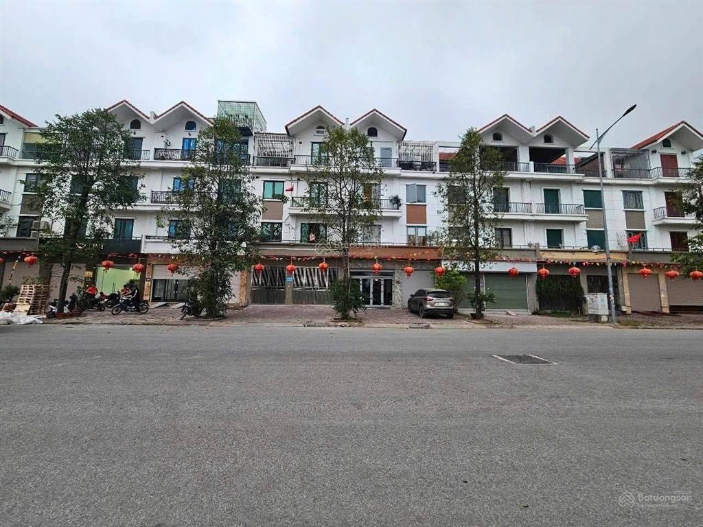 Bán gấp liền kề phú lương hà đông diện tích 90m mặt tiền 7,2m vuông đẹp. 0946 863 ***