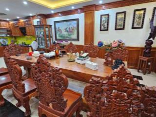 Dịch vụ dương nội phân lô vỉa hè full nội thất gỗ đỏ cực hiếm  50m2  7 tầng  mt 5m