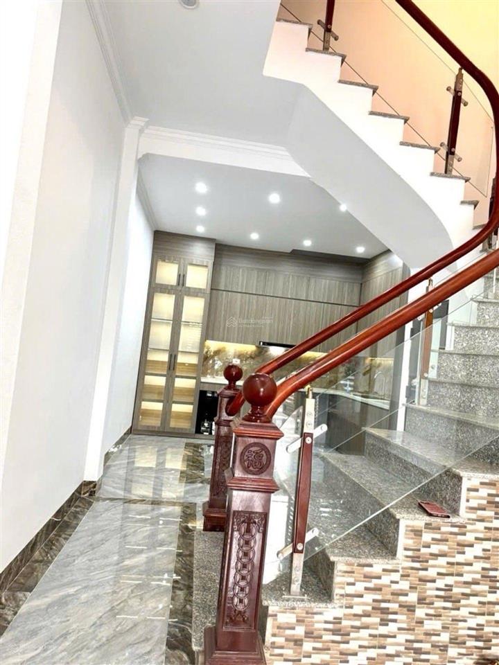 Nhà đẹp giá tốt chủ rất thiện chí  siêu phẩm dịch vụ đồng đế la dương  50m 4 tầng.