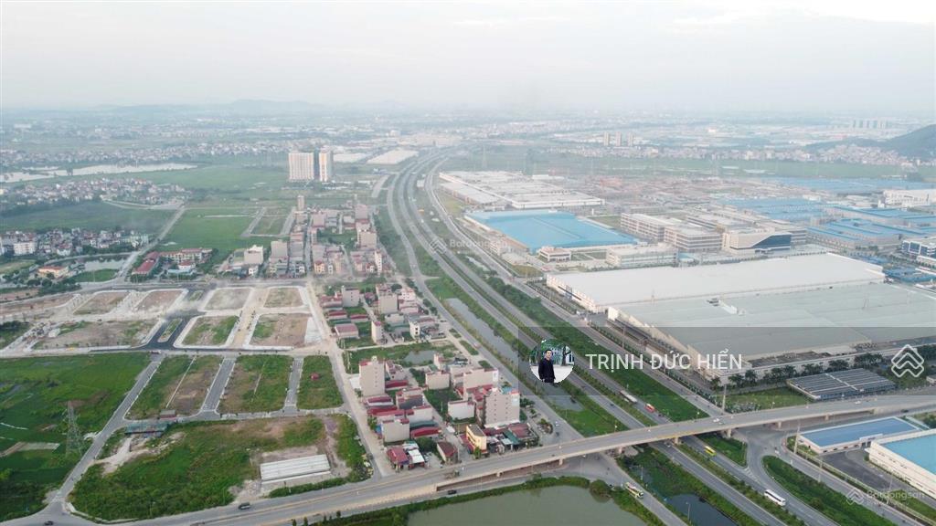 Bán đất đẹp ven kcn việt yên, vị trí trung tâm sổ đỏ 72m2 kinh doanh được luôn giá từ 2.x tỷ