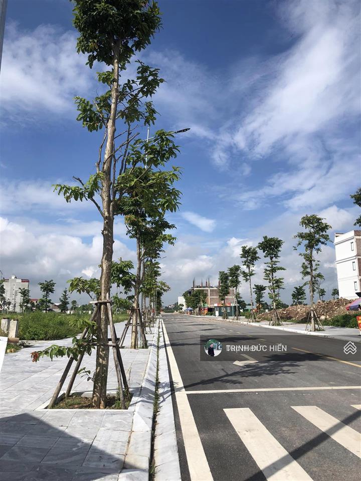 Chỉ hơn 30tr/m sở hữu đất kinh doanh luôn kcn quang châu, ngay sát dự án khang phát 100m2, mt5m