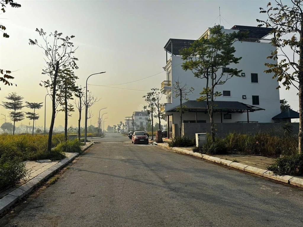 Chính chủ cần bán lô 126 khu đô thị sinh thái bắc đầm vạc, sẵn bìa đỏ, không lỗi