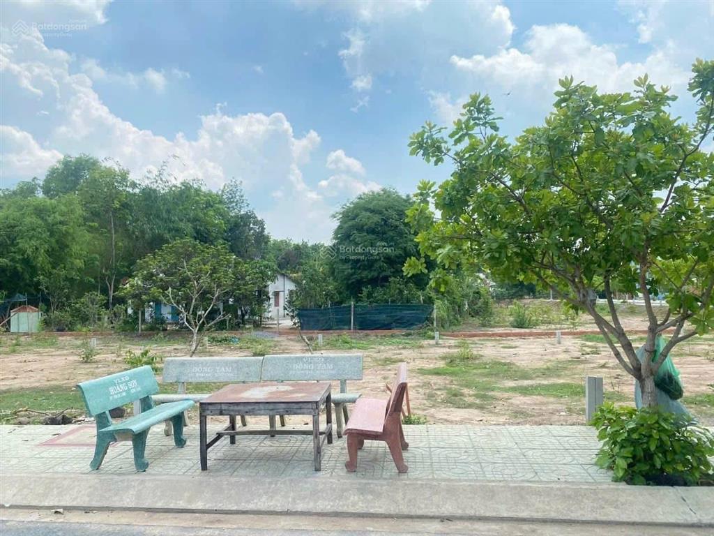 Tân phú trung 90m2 giá 1ty3 sổ riêng