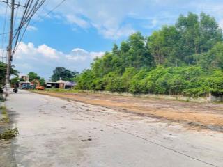 Cách thị trấn 2km thuộc xã tân an hội củ chi, mặt tiền đường bê tông